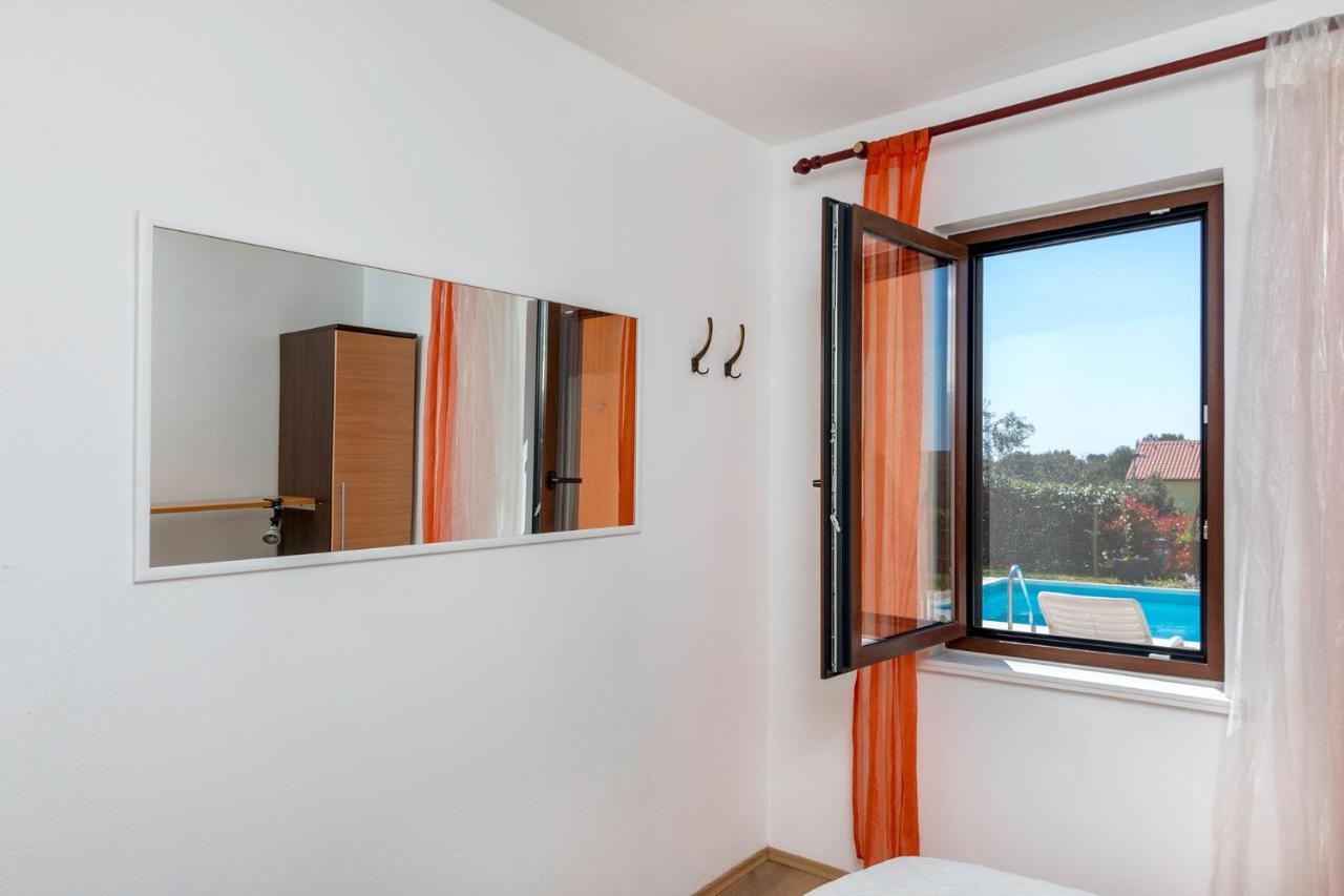 Apartments Mandic Пула Екстериор снимка