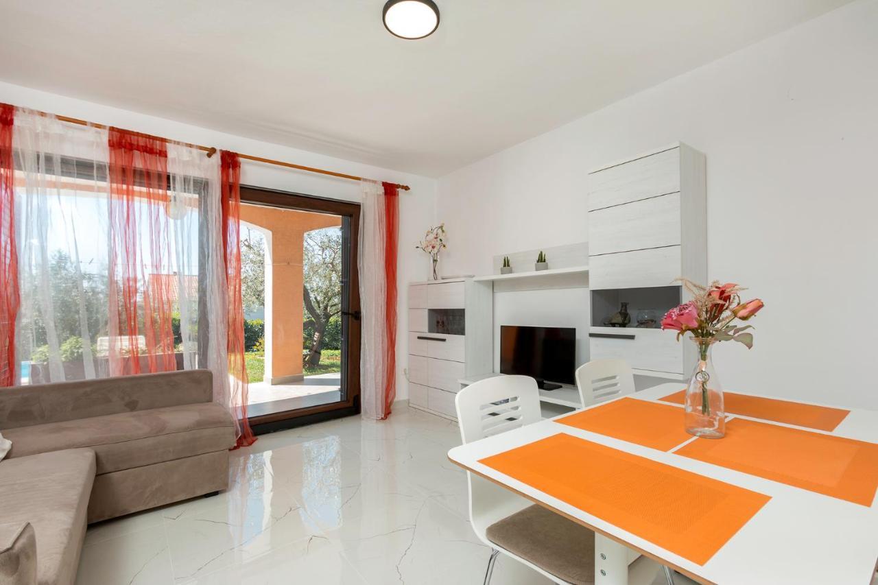 Apartments Mandic Пула Екстериор снимка
