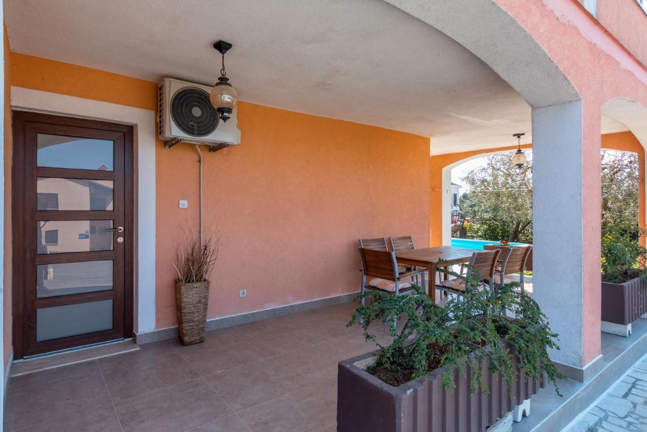 Apartments Mandic Пула Екстериор снимка