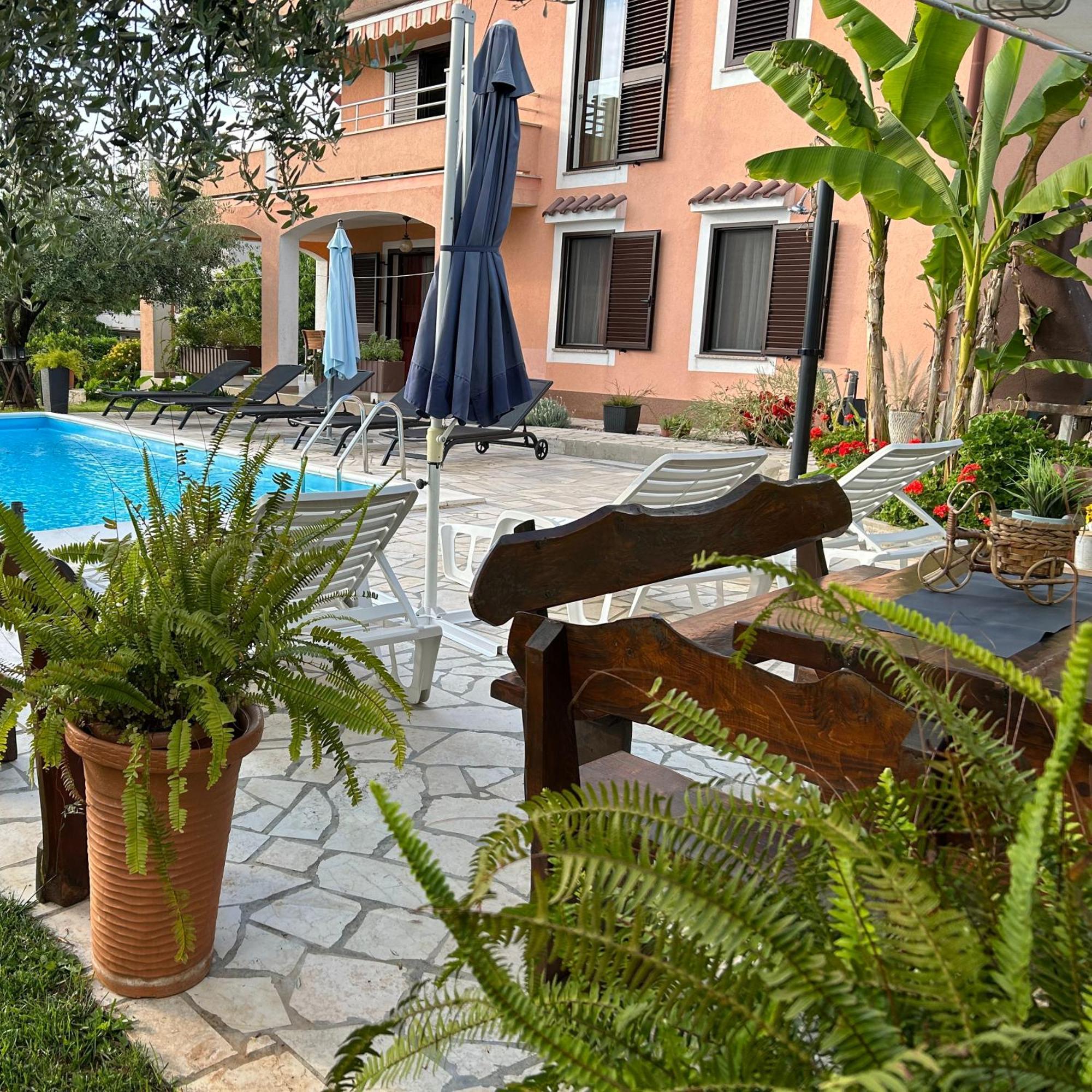 Apartments Mandic Пула Екстериор снимка