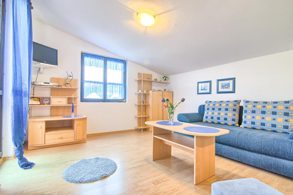 Apartments Mandic Пула Екстериор снимка