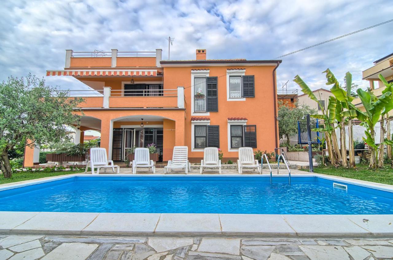 Apartments Mandic Пула Екстериор снимка
