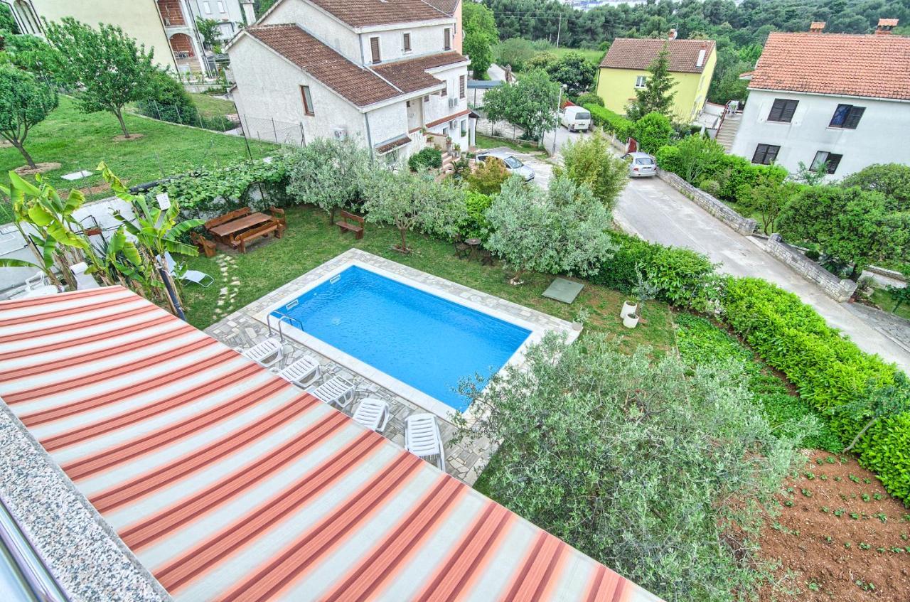 Apartments Mandic Пула Екстериор снимка